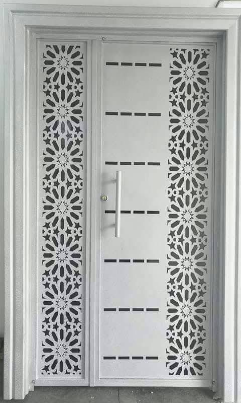 باب بلمسة فضية